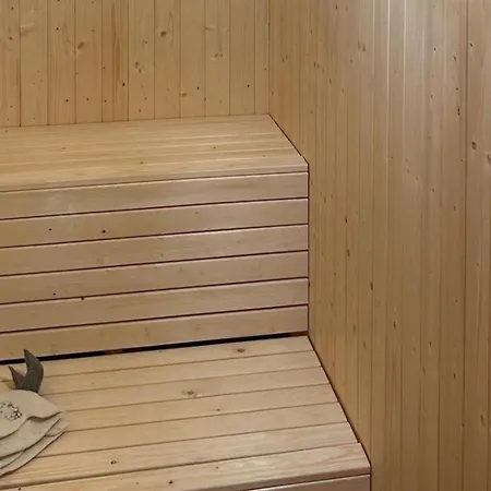 Dom wakacyjny Stunning In Fla With Sauna Eggedal