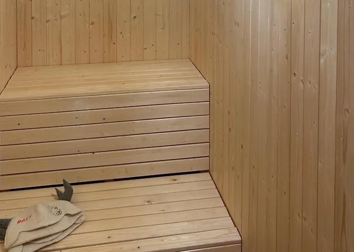 Semesterbostad Stunning In Fla With Sauna Eggedal